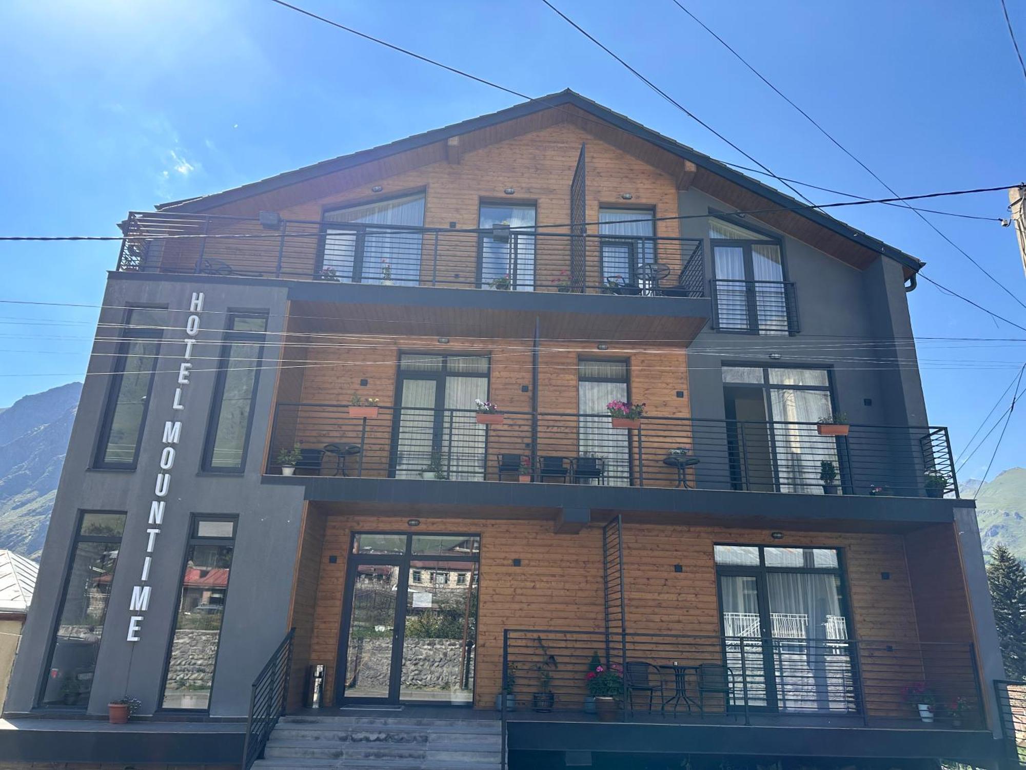 Hotel Mountime Kazbegi Exterior foto