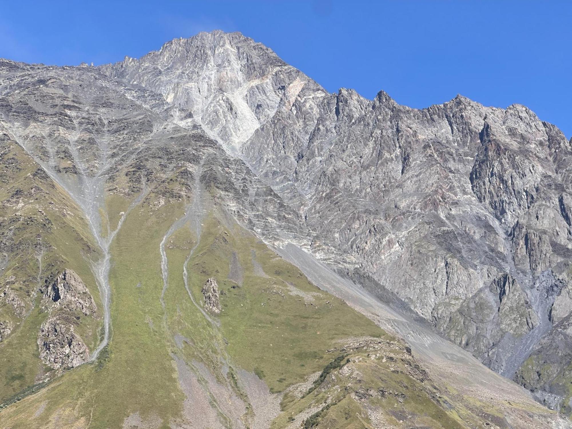 Hotel Mountime Kazbegi Exterior foto