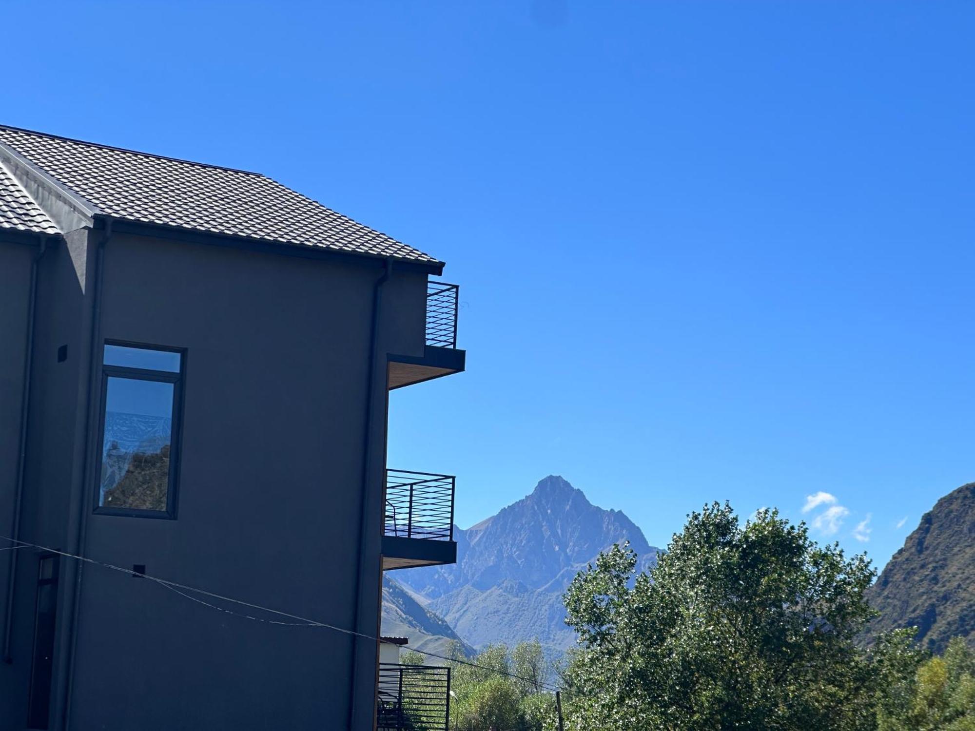Hotel Mountime Kazbegi Exterior foto
